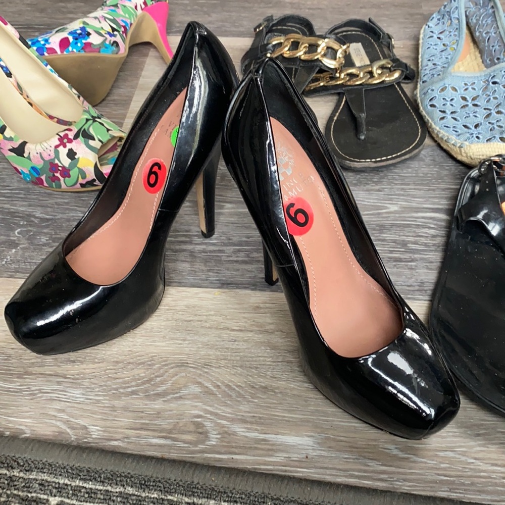 Vince Camuto Pumps